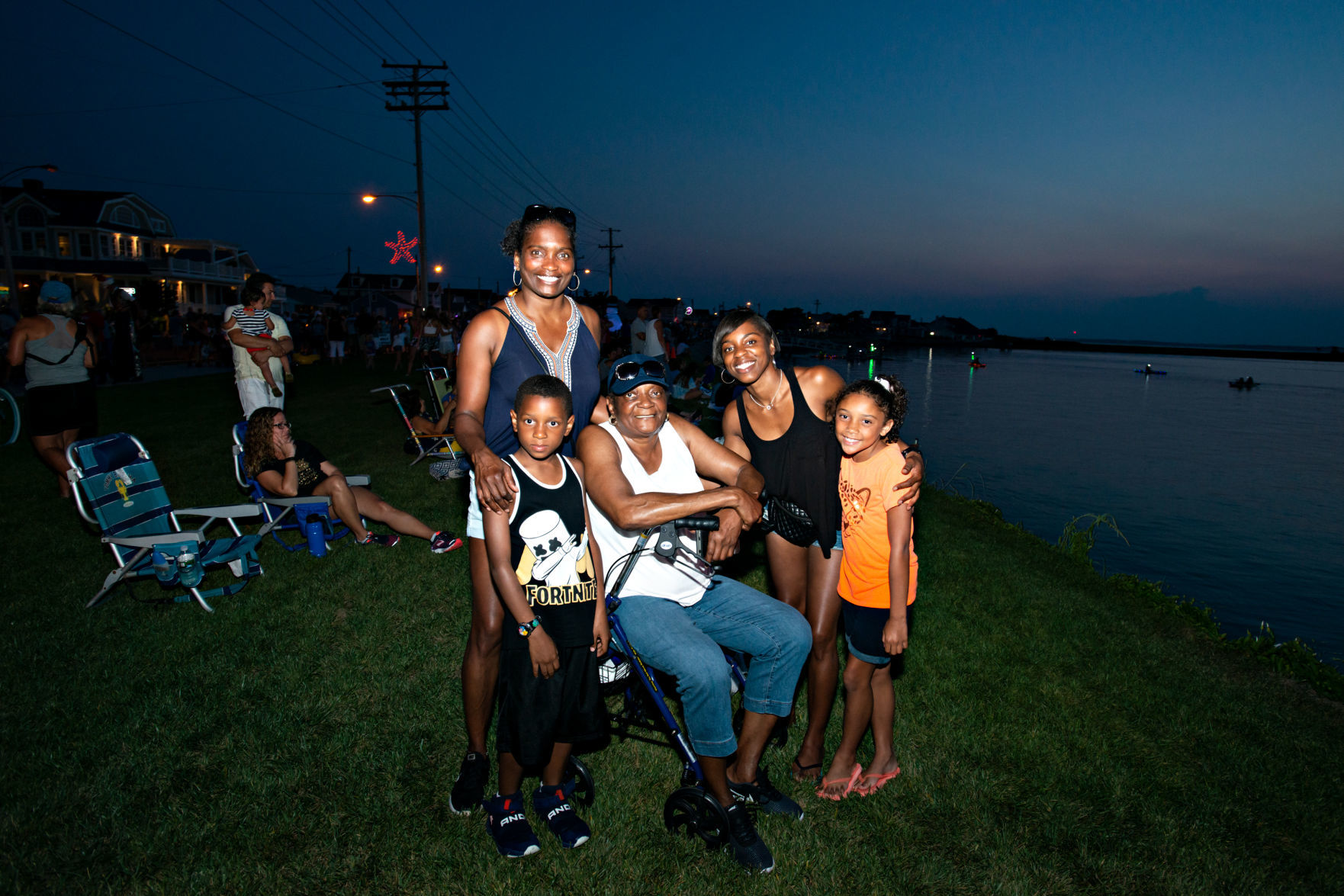 071919_nws_wildwoodxmasinjuly